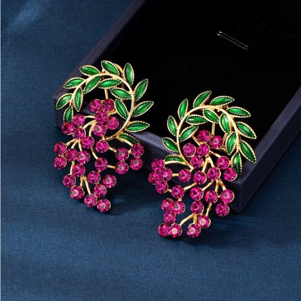 Kirks Folly Gold Tone Purple Grape Rhinestone Stud Earrings NWOT - Picture 3 of 12